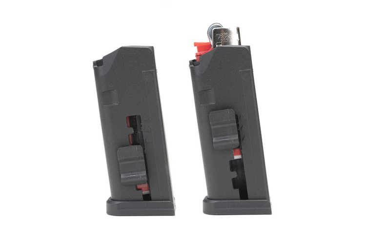 Strike Magazine Lighter Cover (SI-MLC-1 Madbull)